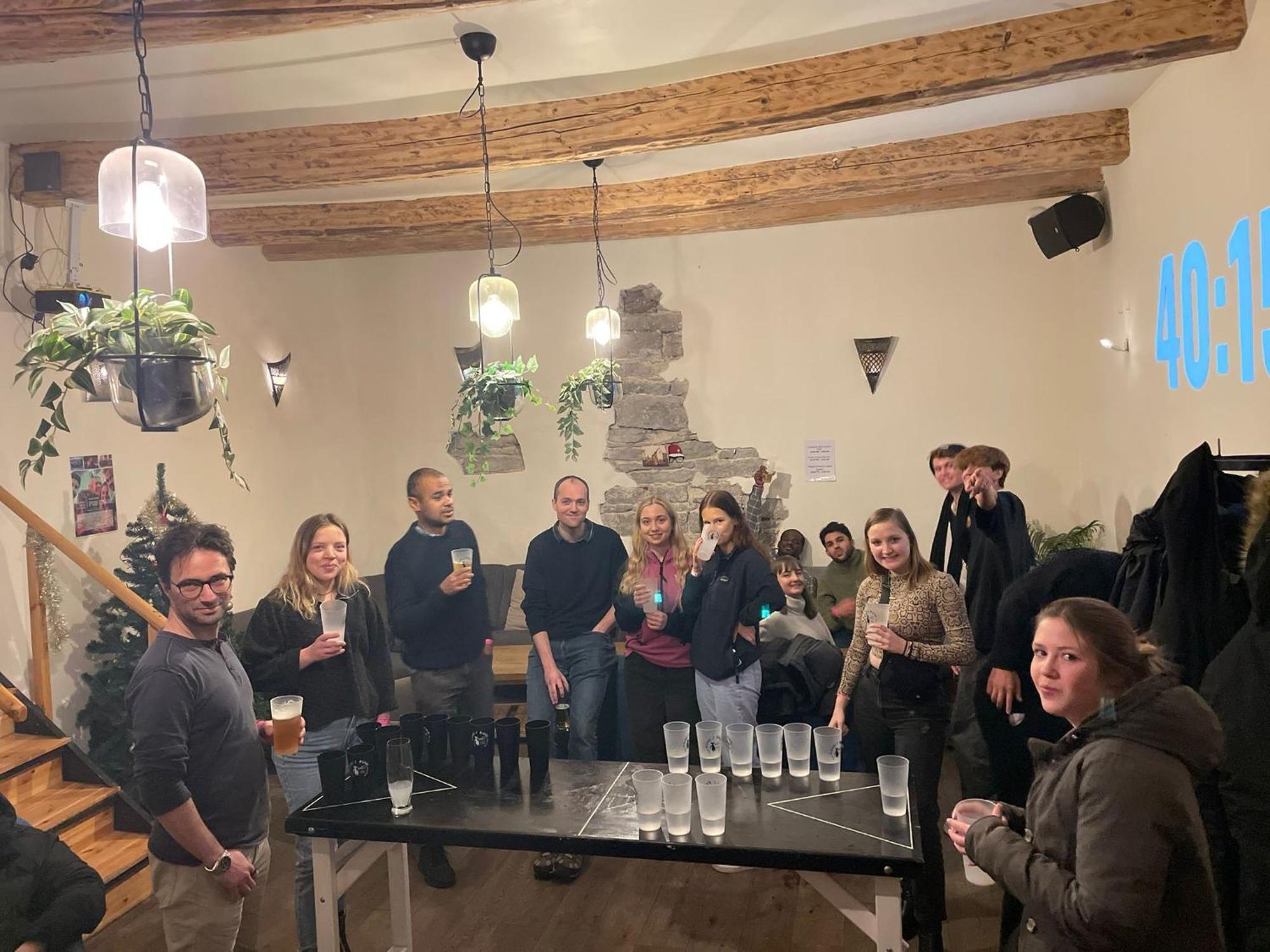The Monks Bunk Hostel & Bar Талин Екстериор снимка